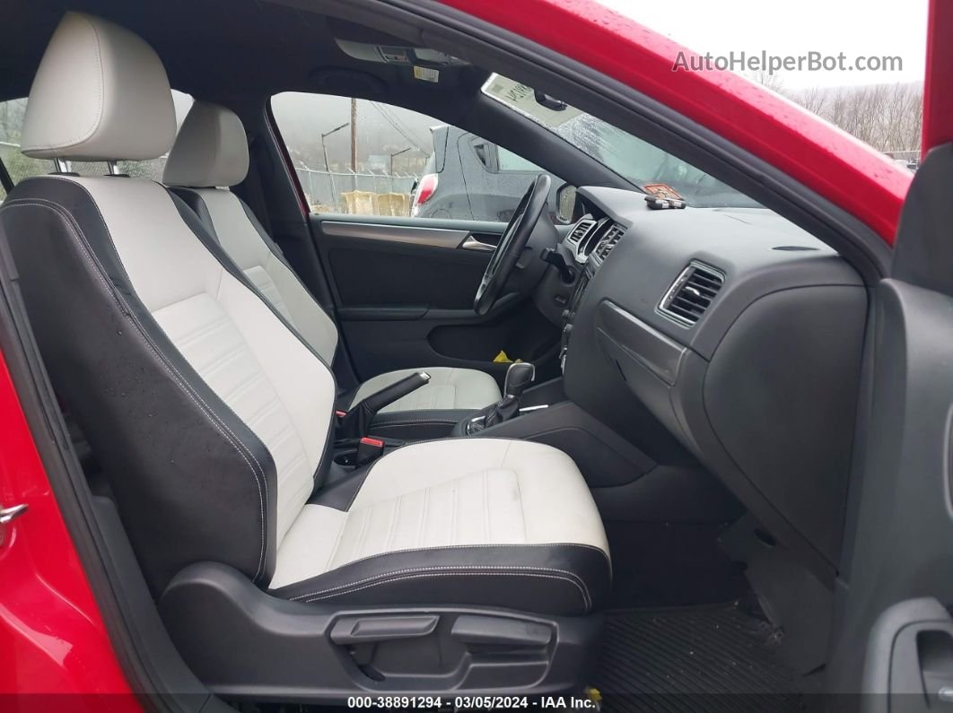 2017 Volkswagen Jetta 1.8t Sport Red vin: 3VWD17AJ8HM303810