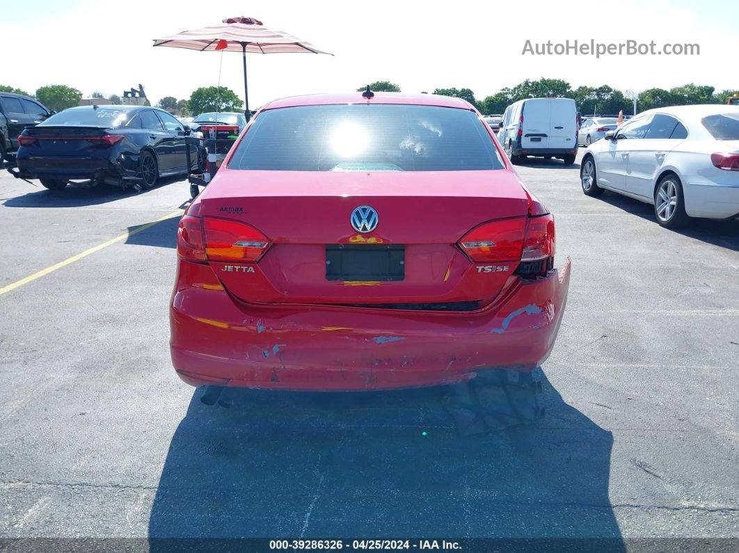 2014 Volkswagen Jetta 1.8t Se Красный vin: 3VWD17AJXEM401197