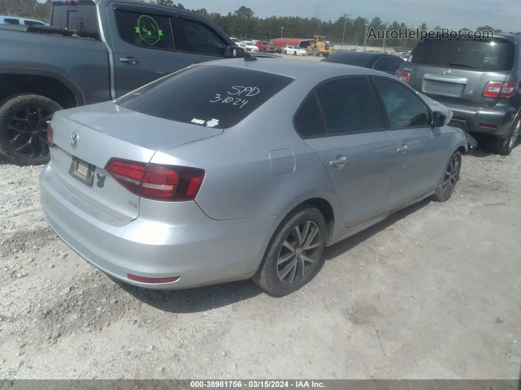 2016 Volkswagen Jetta 1.4t Se Серебряный vin: 3VWD67AJ5GM343133