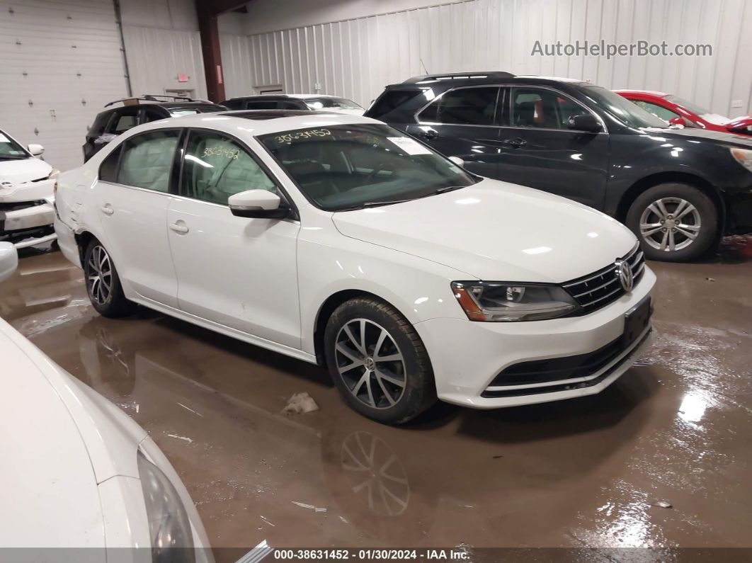 2018 Volkswagen Jetta 1.4t Se/1.4t Wolfsburg Edition White vin: 3VWDB7AJ0JM251575