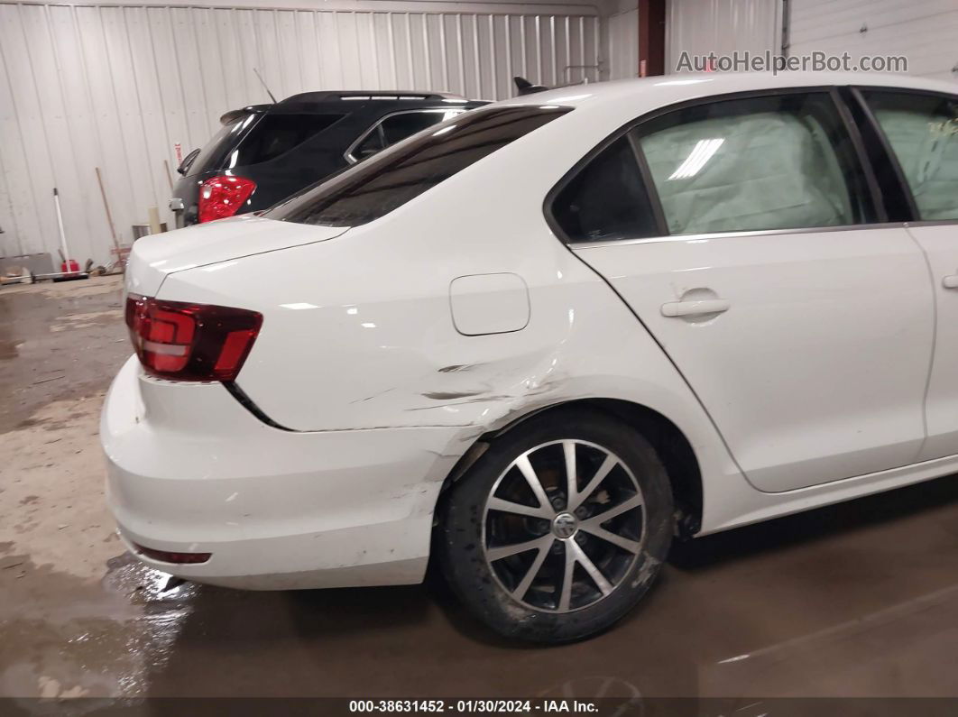 2018 Volkswagen Jetta 1.4t Se/1.4t Wolfsburg Edition White vin: 3VWDB7AJ0JM251575