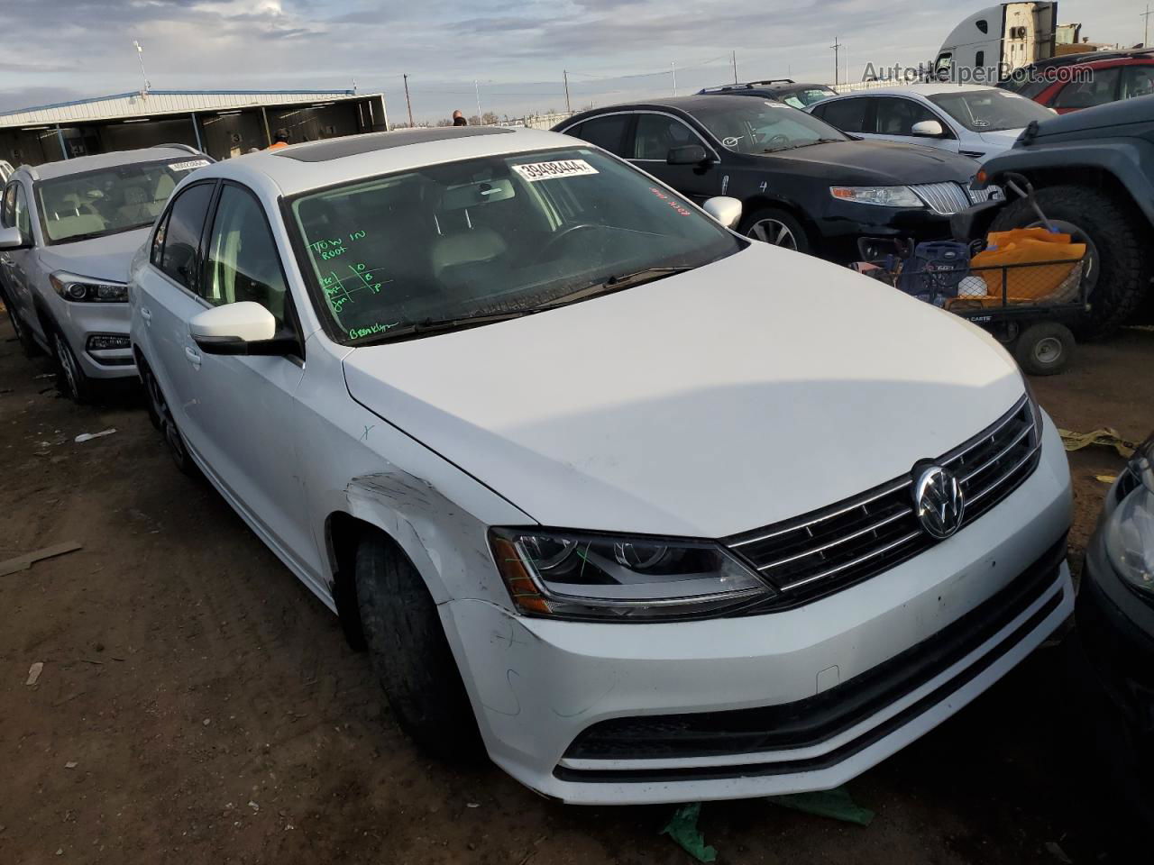 2018 Volkswagen Jetta Se White vin: 3VWDB7AJ2JM219016