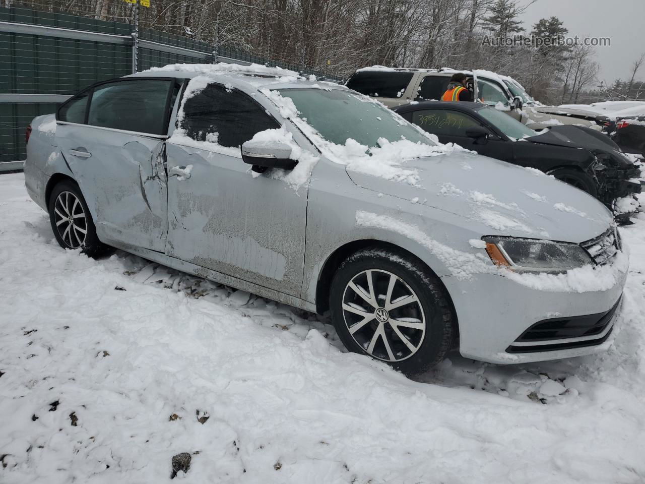 2017 Volkswagen Jetta Se Silver vin: 3VWDB7AJ4HM253999