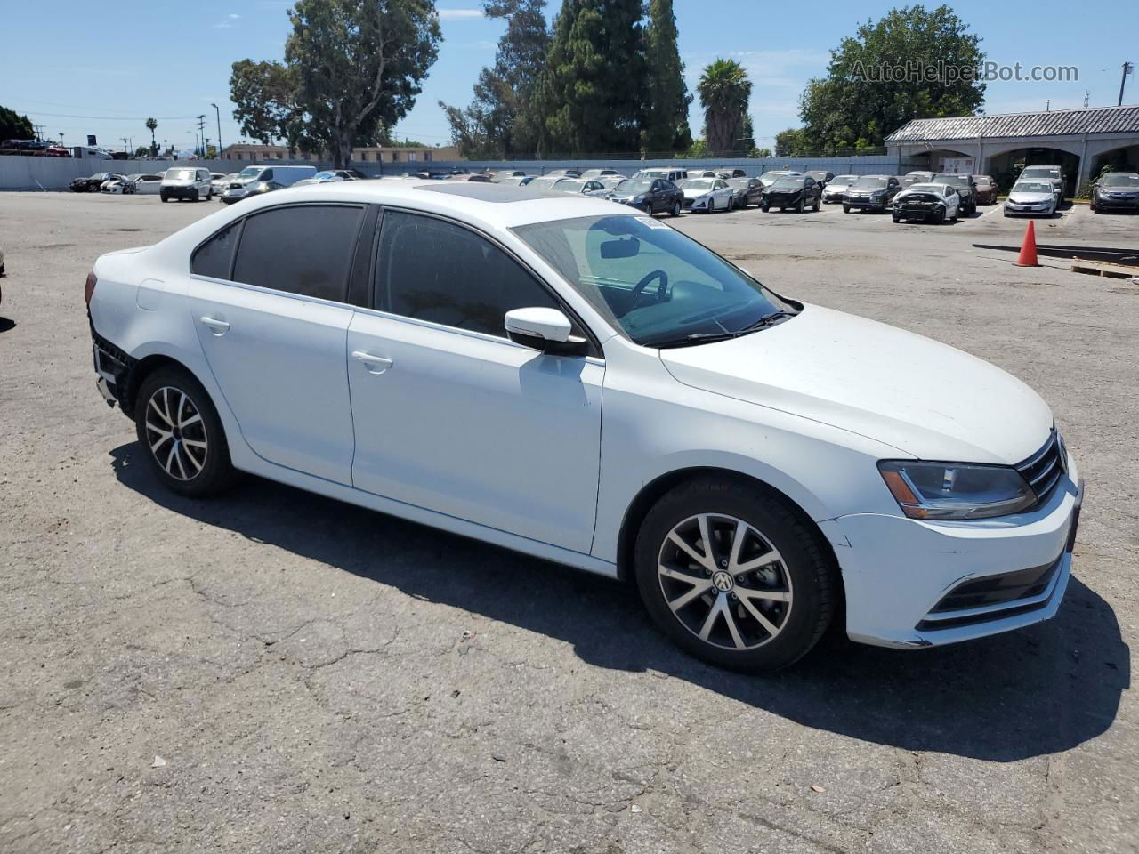 2018 Volkswagen Jetta Se White vin: 3VWDB7AJ5JM216787