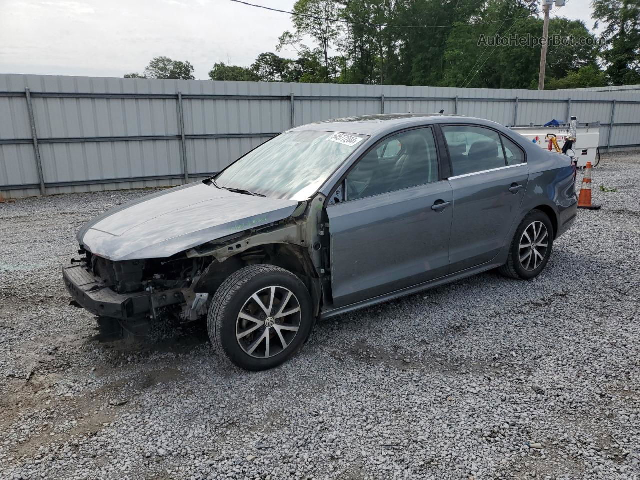 2018 Volkswagen Jetta Se Gray vin: 3VWDB7AJ5JM261065