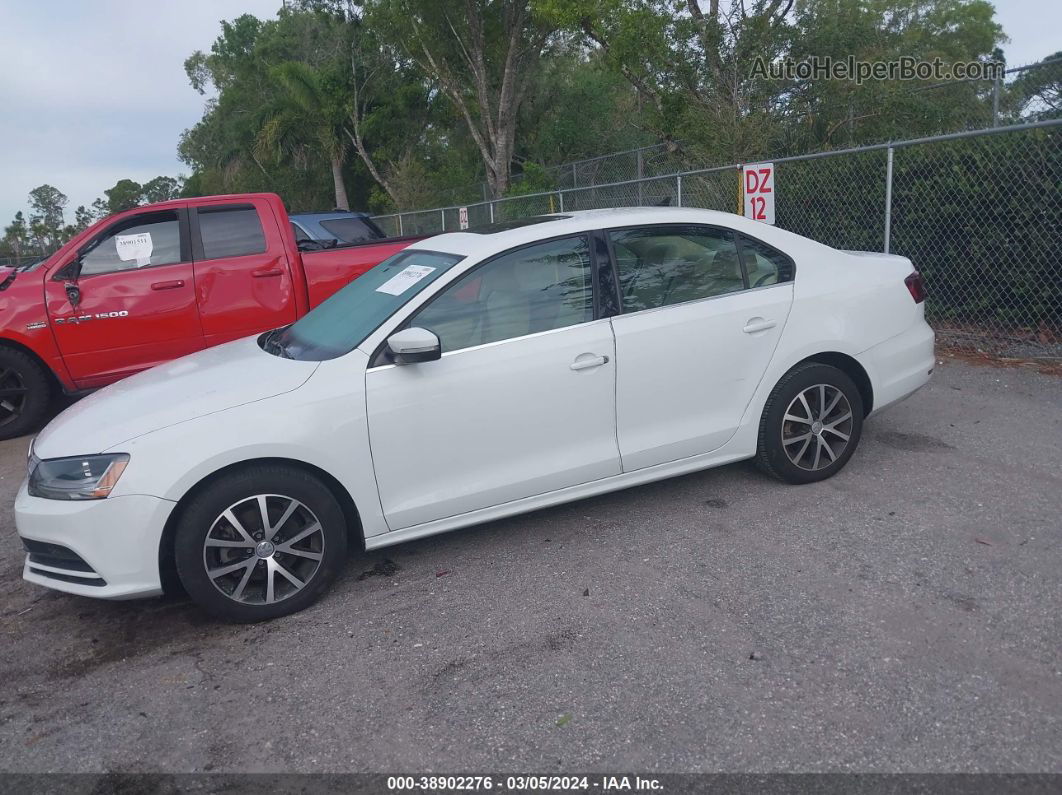 2018 Volkswagen Jetta 1.4t Se/1.4t Wolfsburg Edition White vin: 3VWDB7AJ6JM229130