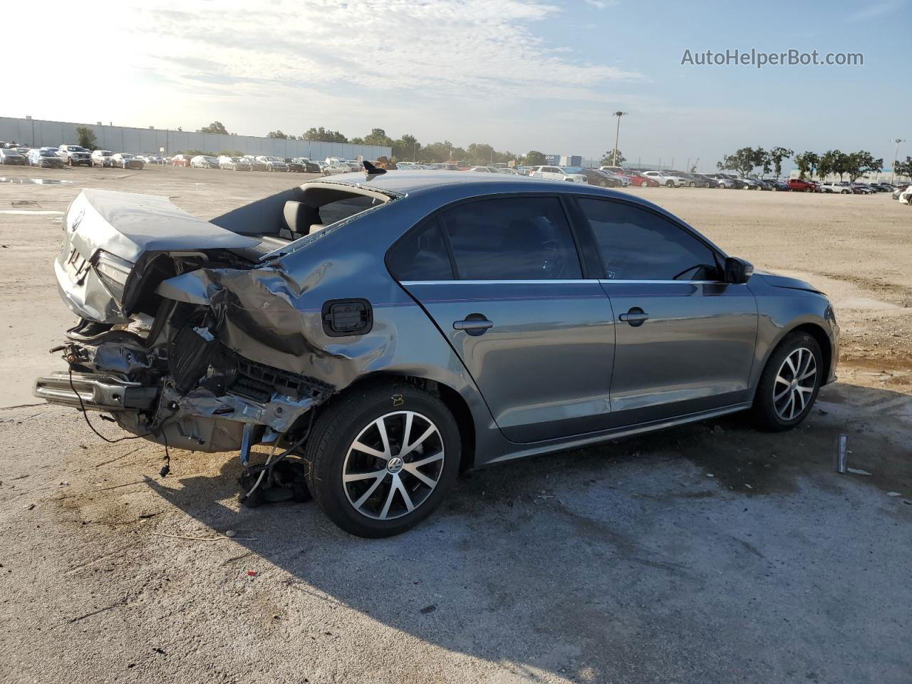 2018 Volkswagen Jetta Se Gray vin: 3VWDB7AJ7JM263688