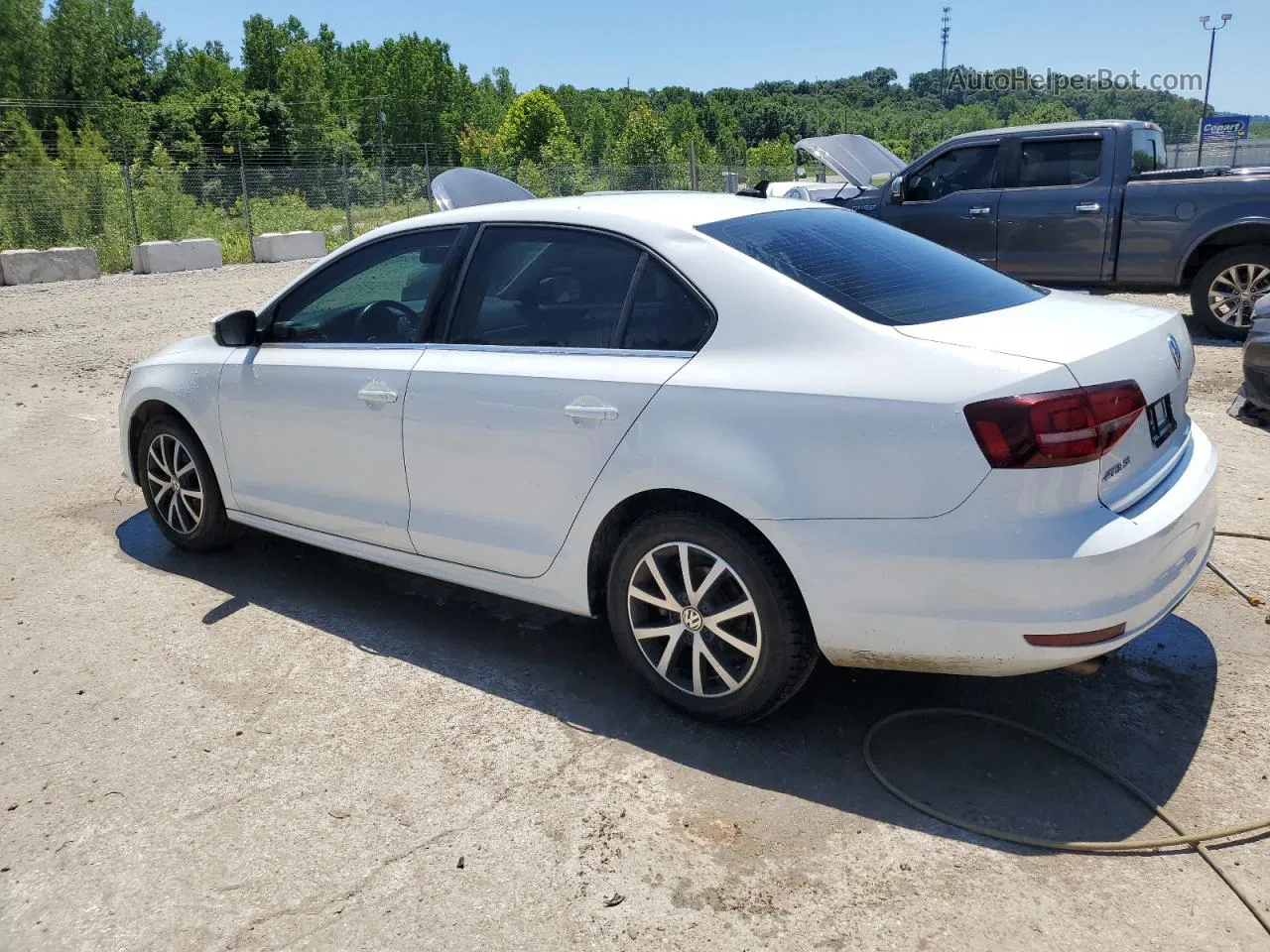 2017 Volkswagen Jetta Se White vin: 3VWDB7AJXHM212020