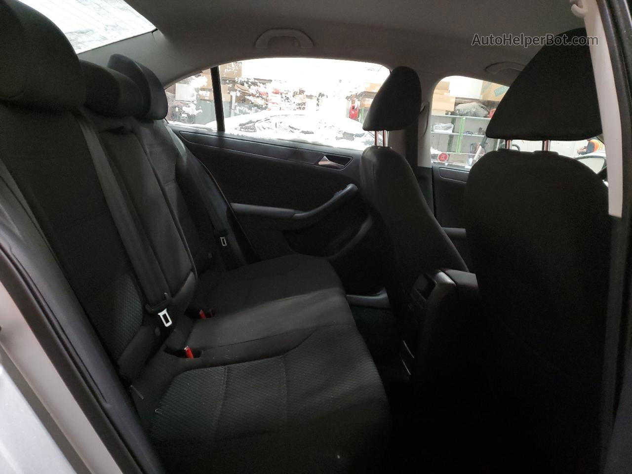 2011 Volkswagen Jetta  Серебряный vin: 3VWDK7AJ7BM311210