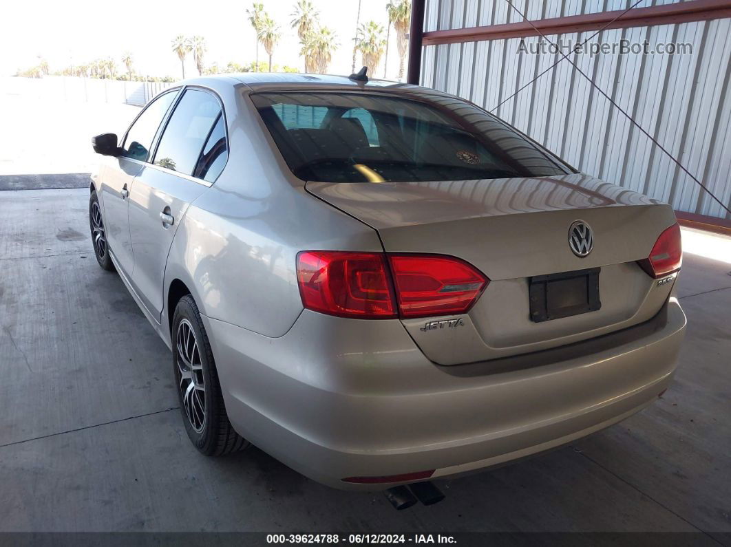 2013 Volkswagen Jetta 2.5l Se Silver vin: 3VWDP7AJ5DM233711