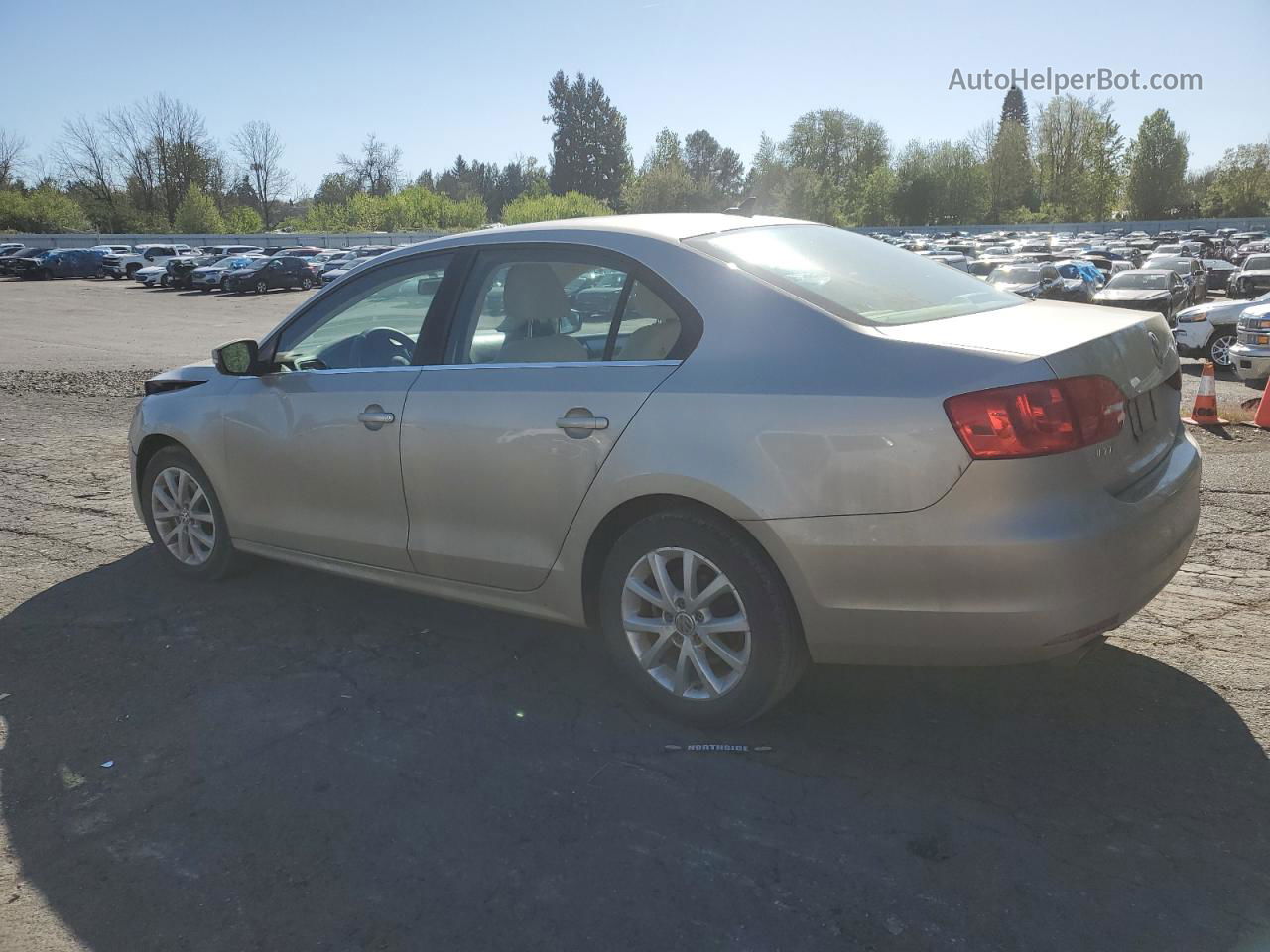 2013 Volkswagen Jetta Se Beige vin: 3VWDP7AJ5DM237063