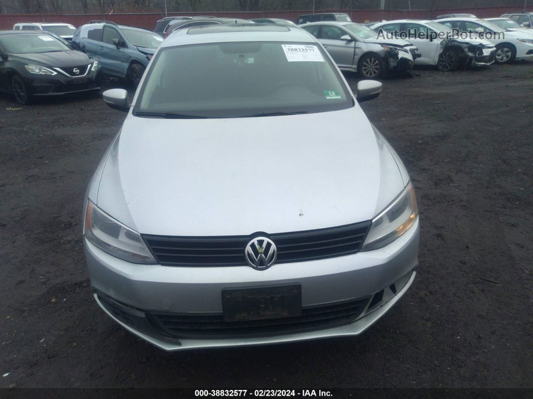 2012 Volkswagen Jetta 2.5l Se Серебряный vin: 3VWDP7AJ8CM120494