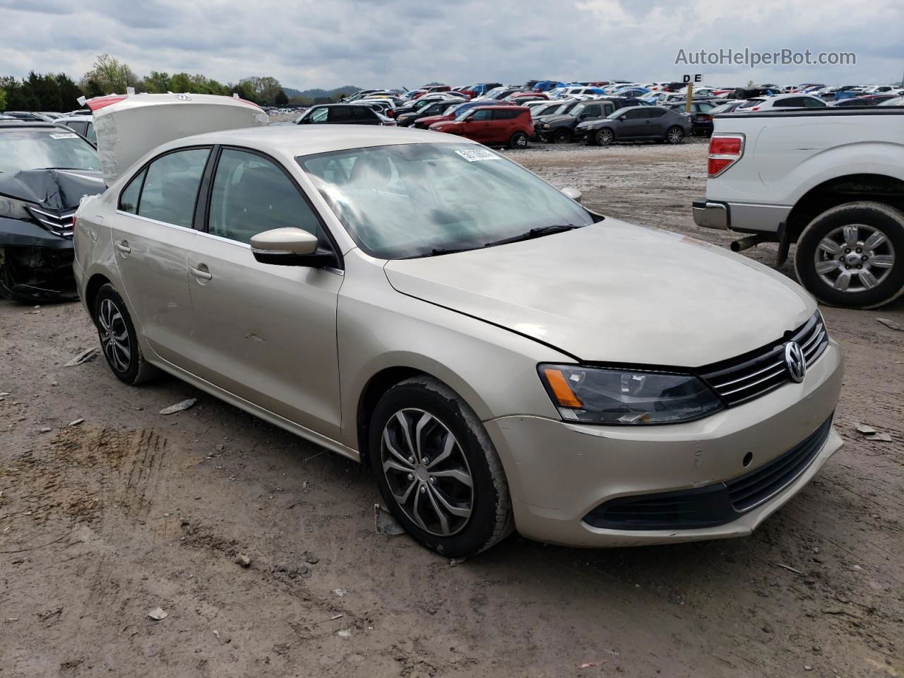 2013 Volkswagen Jetta Se Желто-коричневый vin: 3VWDP7AJ8DM237686