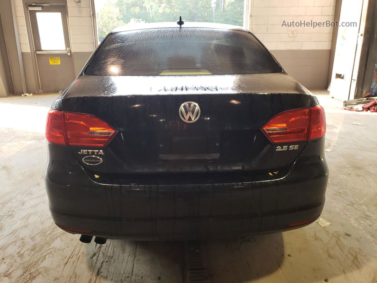 2011 Volkswagen Jetta Se Black vin: 3VWDX7AJ5BM330548