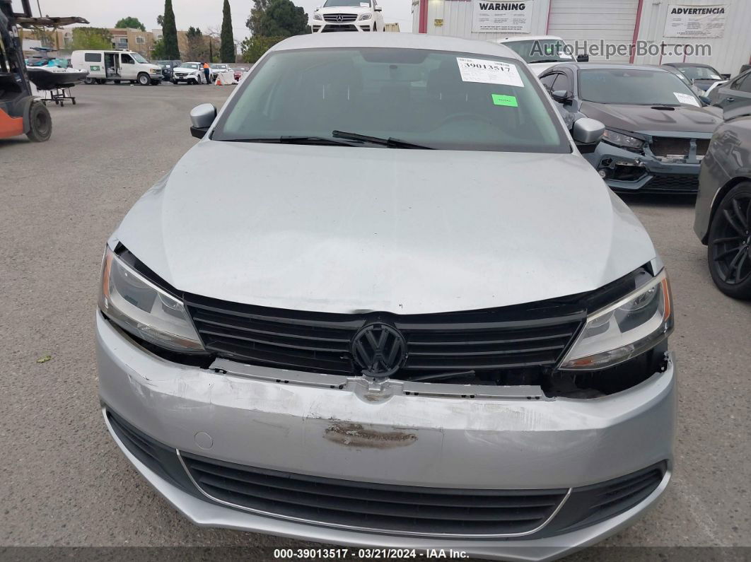 2013 Volkswagen Jetta 2.5l Se Серебряный vin: 3VWDX7AJ5DM442897