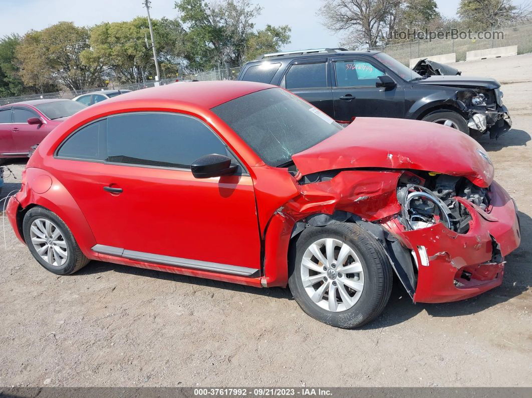 2016 Volkswagen Beetle 1.8t S Оранжевый vin: 3VWF07AT8GM618148