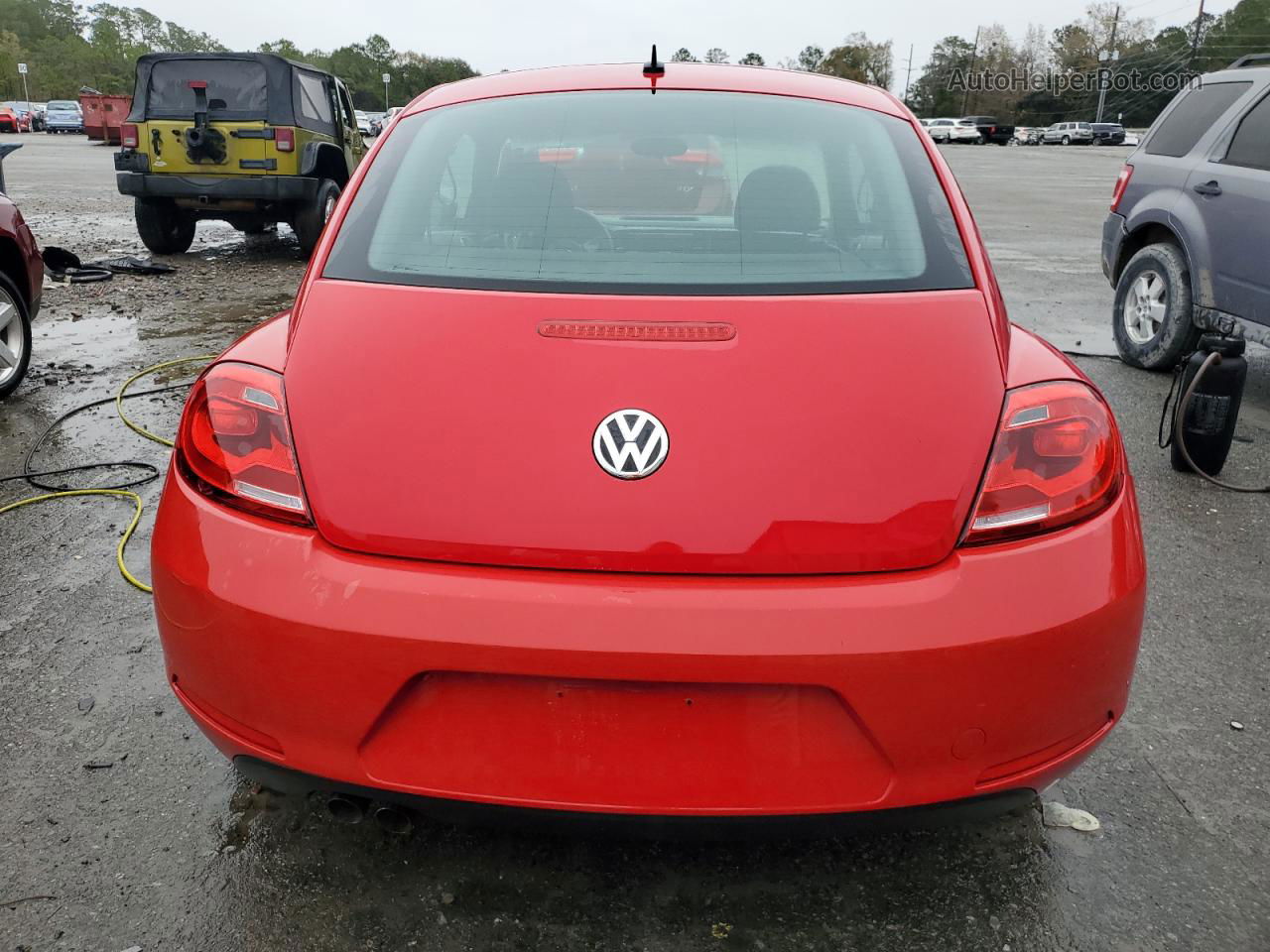 2014 Volkswagen Beetle  Red vin: 3VWF17AT3EM641475