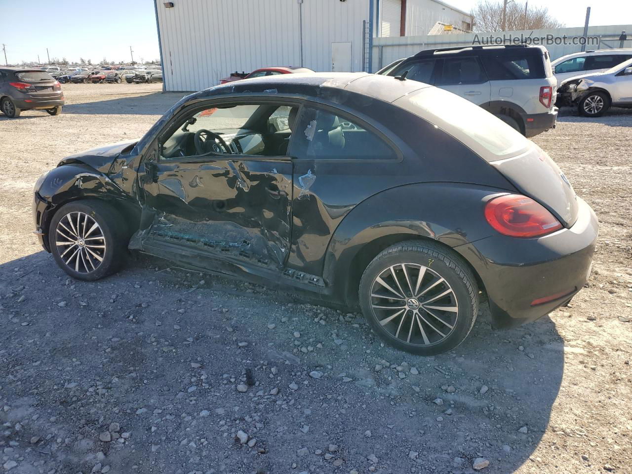 2016 Volkswagen Beetle 1.8t Черный vin: 3VWF17AT3GM611153