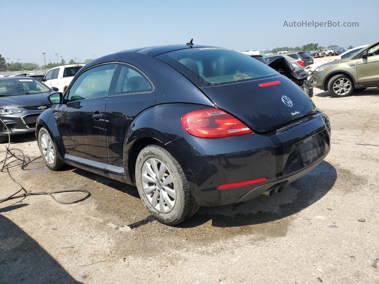 2016 Volkswagen Beetle 1.8t Черный vin: 3VWF17AT5GM605273