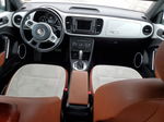 2016 Volkswagen Beetle 1.8t Белый vin: 3VWF17AT5GM635650