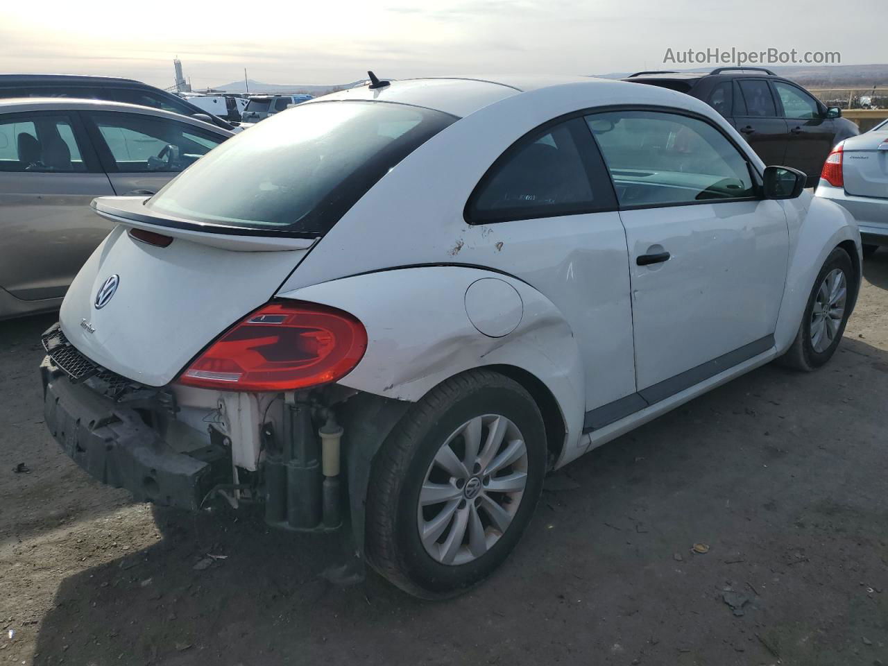 2016 Volkswagen Beetle 1.8t Белый vin: 3VWF17AT6GM617402