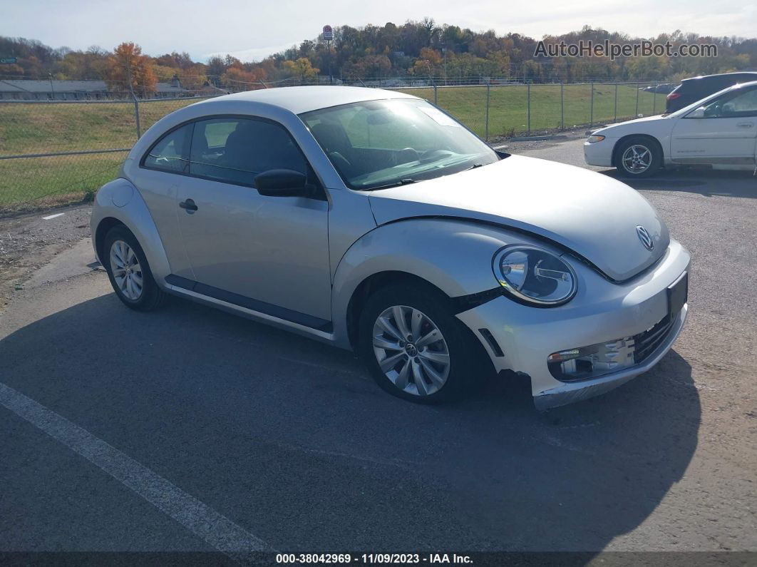 2014 Volkswagen Beetle Coupe 1.8t Entry Silver vin: 3VWF17AT8EM639527