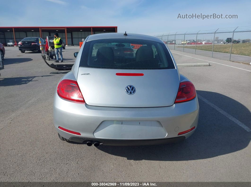 2014 Volkswagen Beetle Coupe 1.8t Entry Silver vin: 3VWF17AT8EM639527