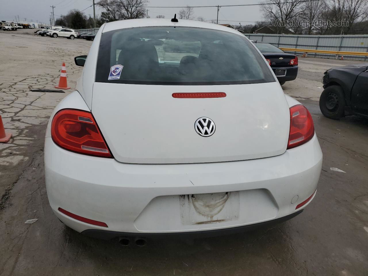 2014 Volkswagen Beetle  White vin: 3VWF17ATXEM651825