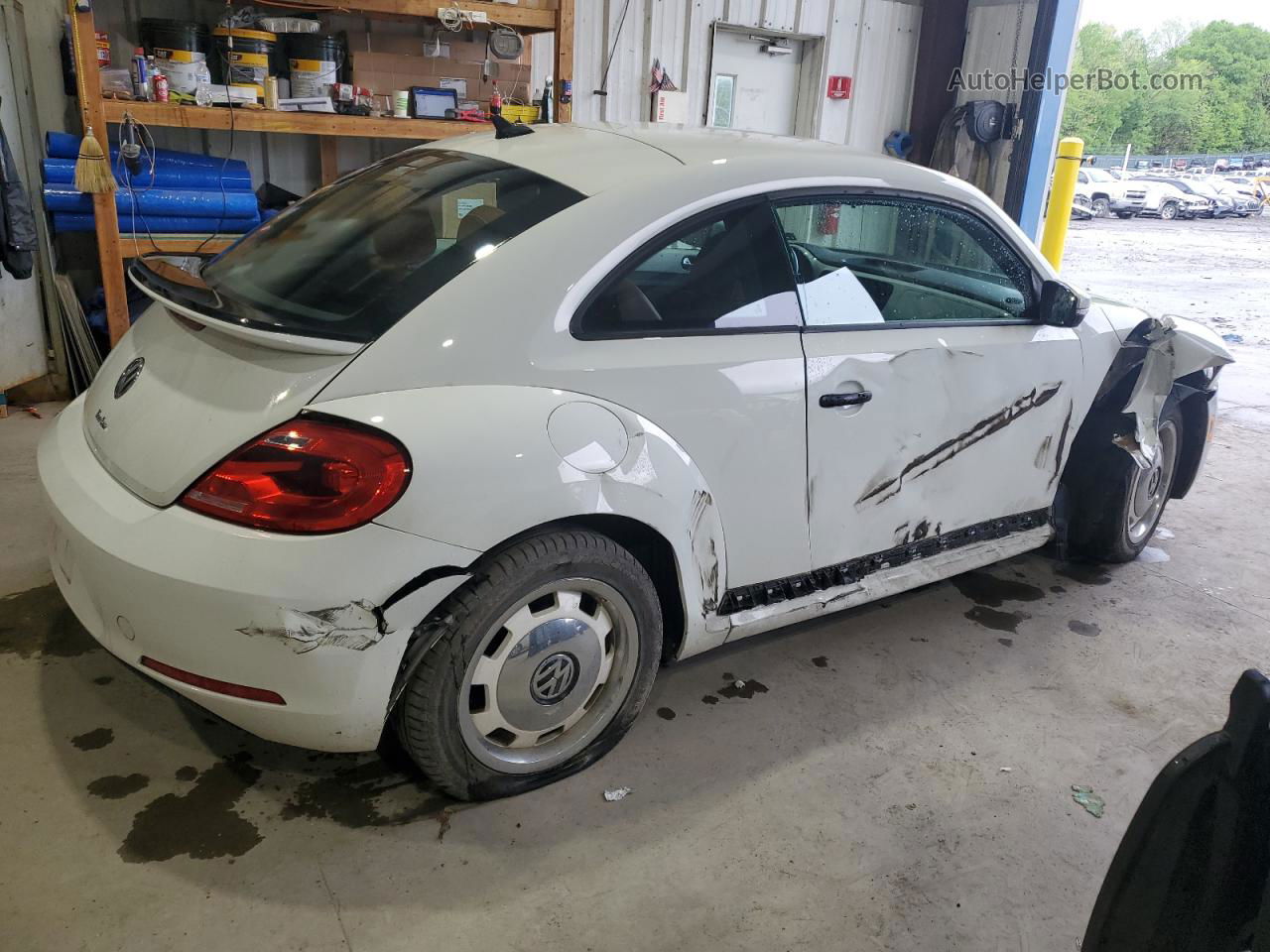 2016 Volkswagen Beetle 1.8t White vin: 3VWF17ATXGM636521