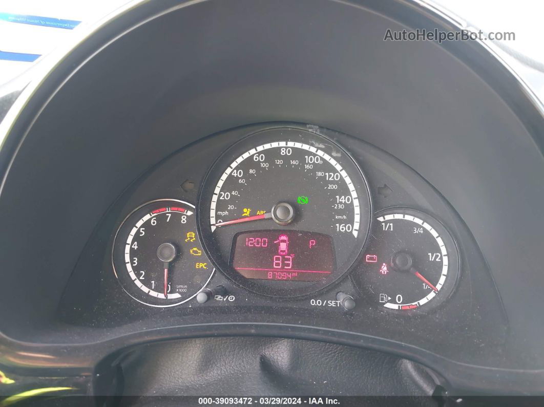 2014 Volkswagen Beetle 2.5l Entry Серый vin: 3VWFP7AT1EM630683