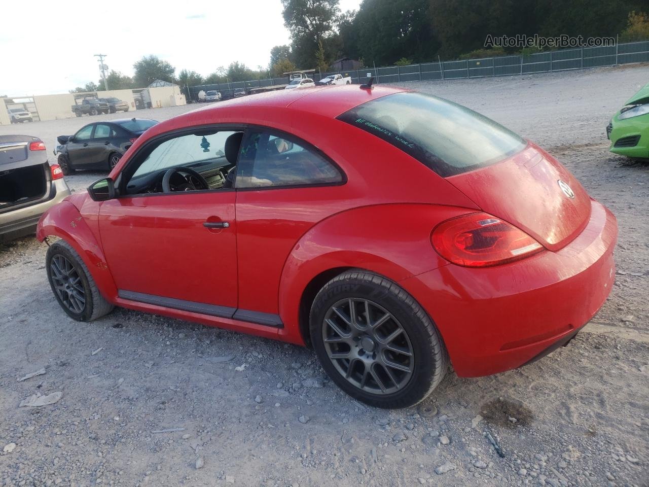 2014 Volkswagen Beetle  Красный vin: 3VWFP7AT7EM622586