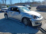 2014 Volkswagen Beetle 2.5l Entry Серебряный vin: 3VWFP7AT9EM621259