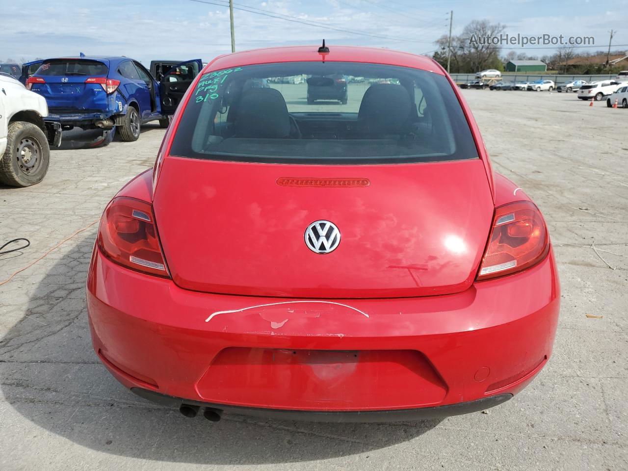 2014 Volkswagen Beetle  Красный vin: 3VWFP7AT9EM625621