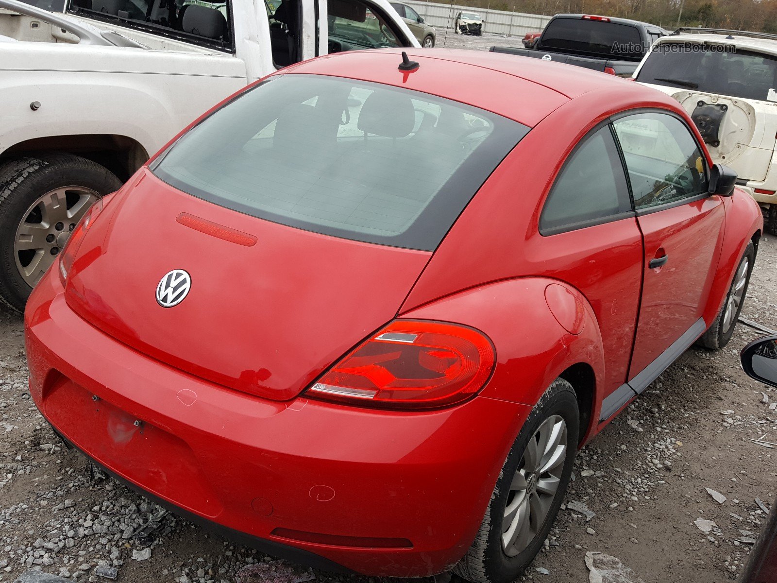 2014 Volkswagen Beetle  Red vin: 3VWFP7ATXEM632061