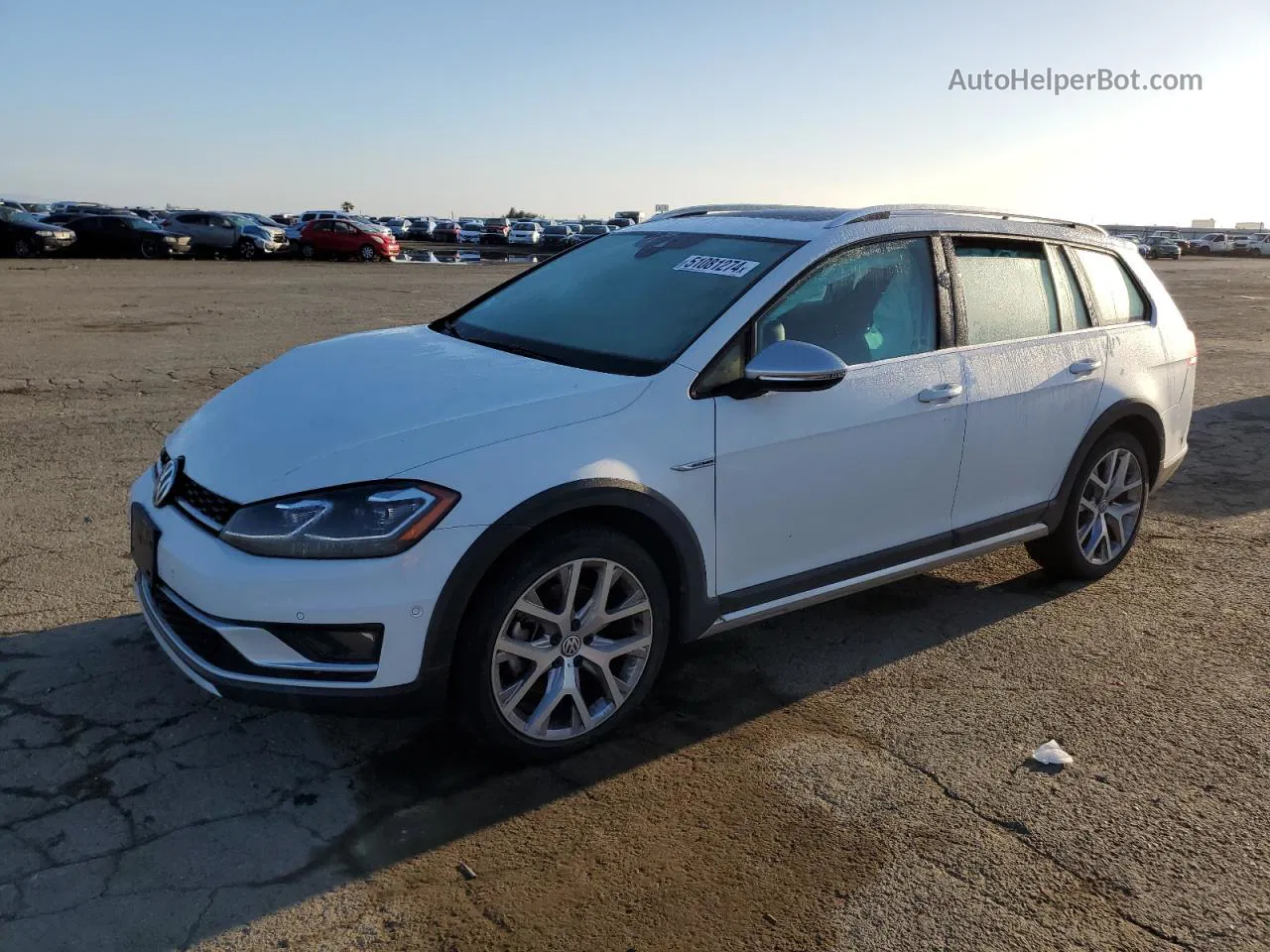 2019 Volkswagen Golf Alltrack S White vin: 3VWH17AUXKM501632