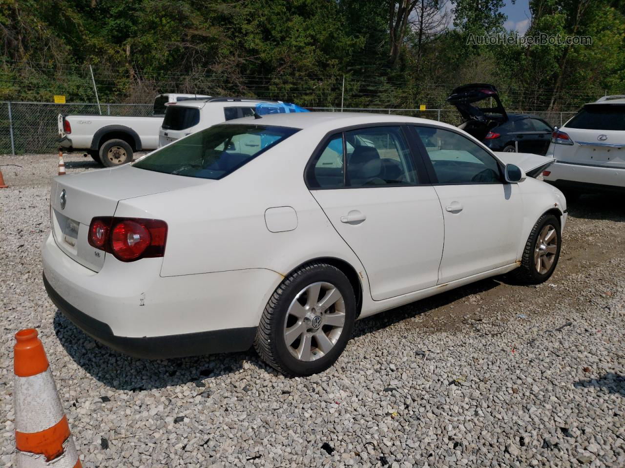 2009 Volkswagen Jetta S White vin: 3VWHM71K29M123001