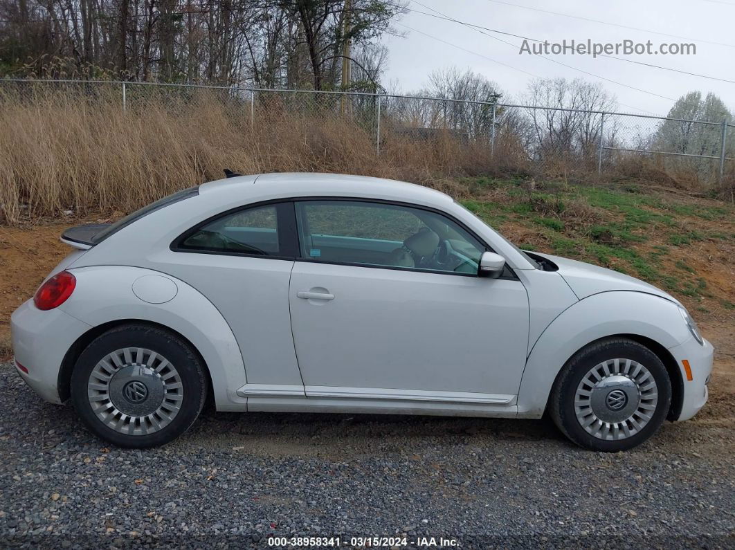 2016 Volkswagen Beetle 1.8t Se White vin: 3VWJ07AT0GM608384