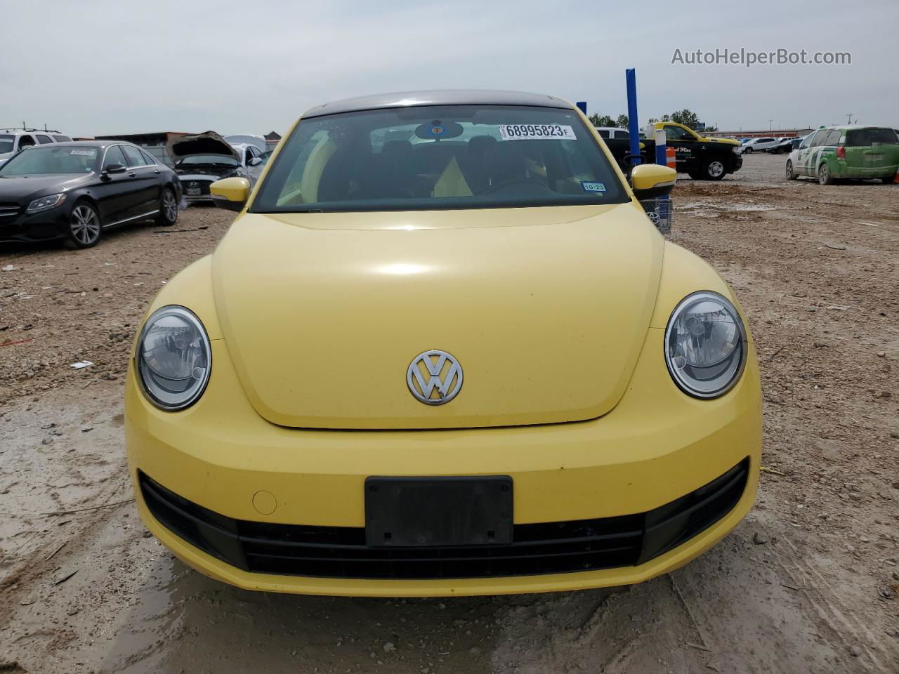 2014 Volkswagen Beetle  Yellow vin: 3VWJ07AT2EM658359