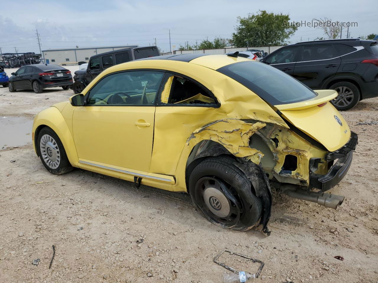 2014 Volkswagen Beetle  Желтый vin: 3VWJ07AT2EM658359