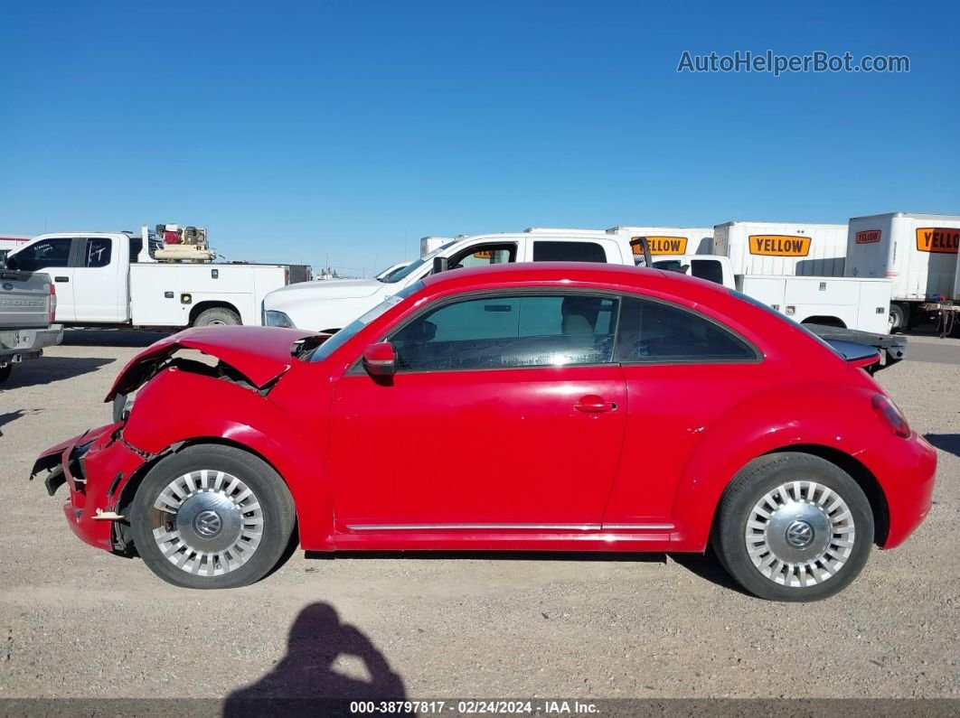2016 Volkswagen Beetle 1.8t Se Красный vin: 3VWJ07AT5GM608350