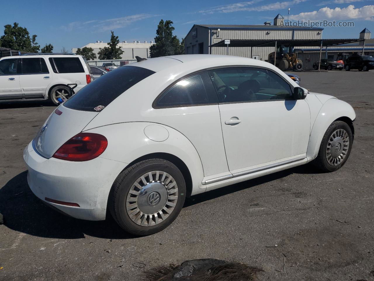 2014 Volkswagen Beetle  White vin: 3VWJ17AT3EM658982