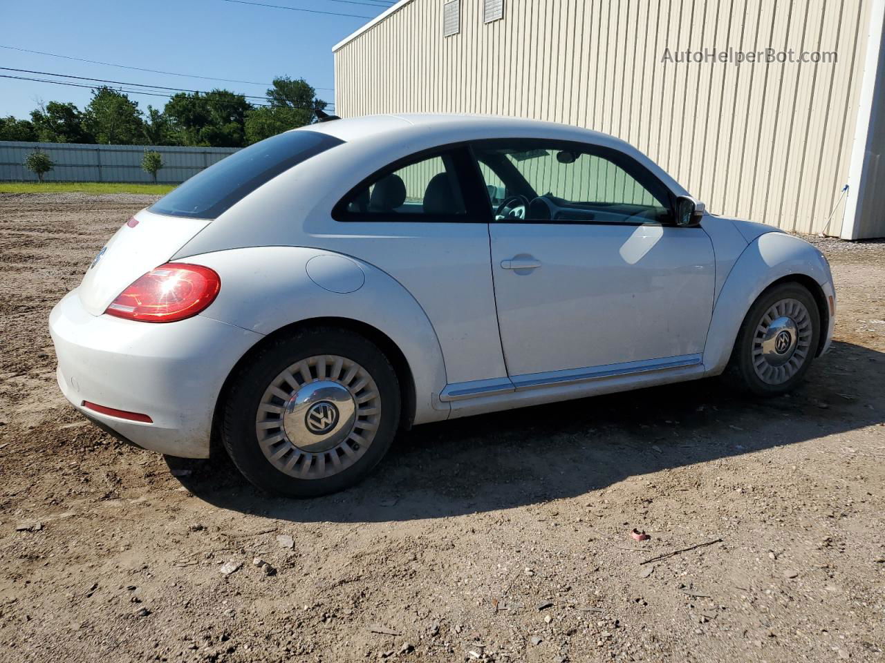 2014 Volkswagen Beetle  White vin: 3VWJ17AT7EM663215