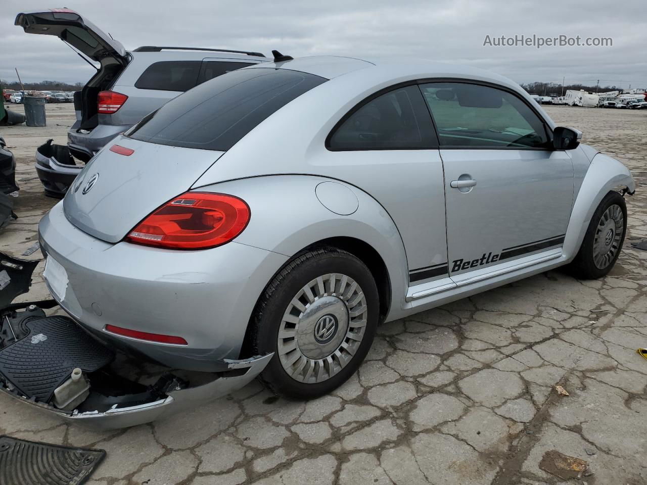 2014 Volkswagen Beetle  Серебряный vin: 3VWJ17AT9EM639241