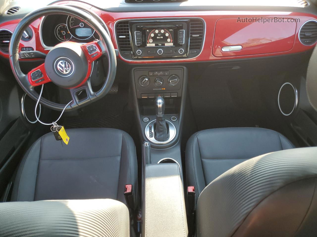 2014 Volkswagen Beetle  Красный vin: 3VWJL7AT1EM609399