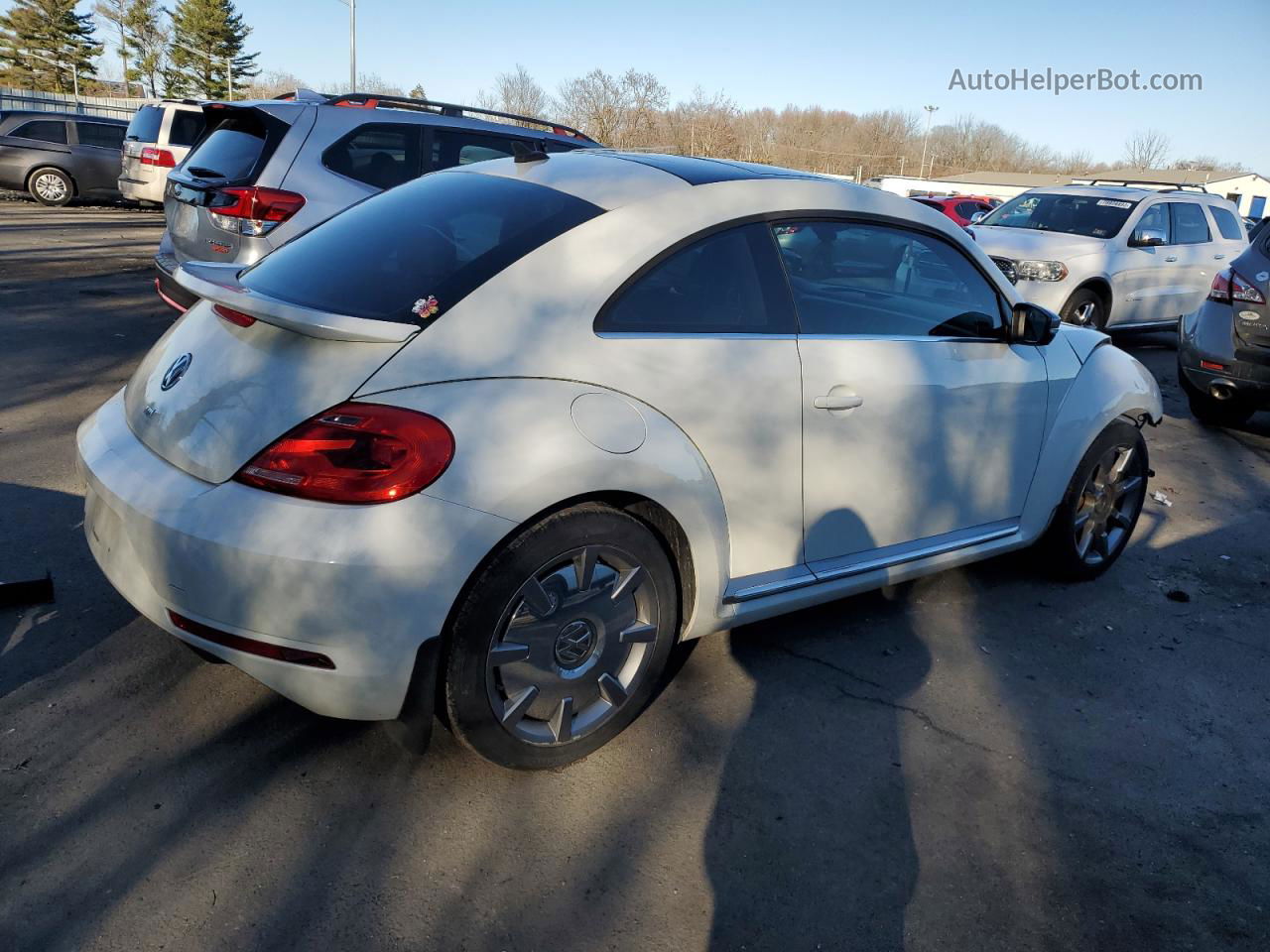 2014 Volkswagen Beetle  White vin: 3VWJL7AT2EM650303