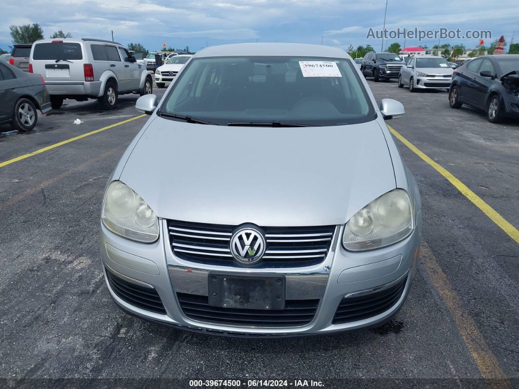 2009 Volkswagen Jetta S Серебряный vin: 3VWJM71K69M088934