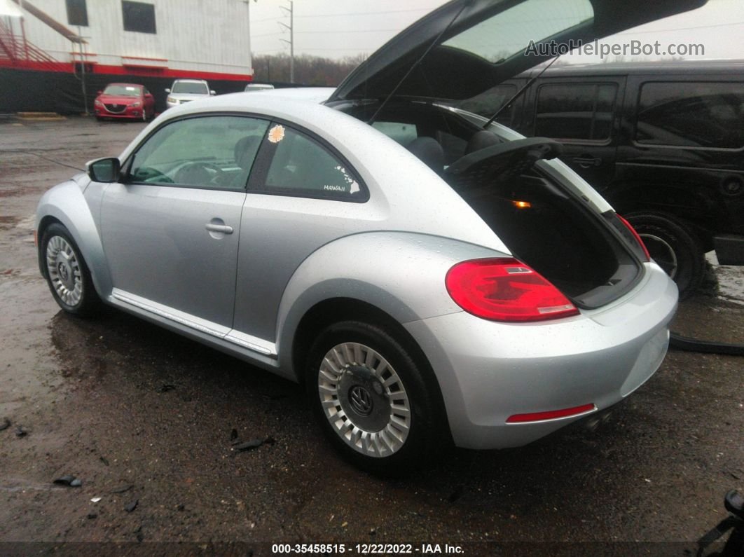 2014 Volkswagen Beetle Coupe 2.5l Серебряный vin: 3VWJP7AT5EM628641