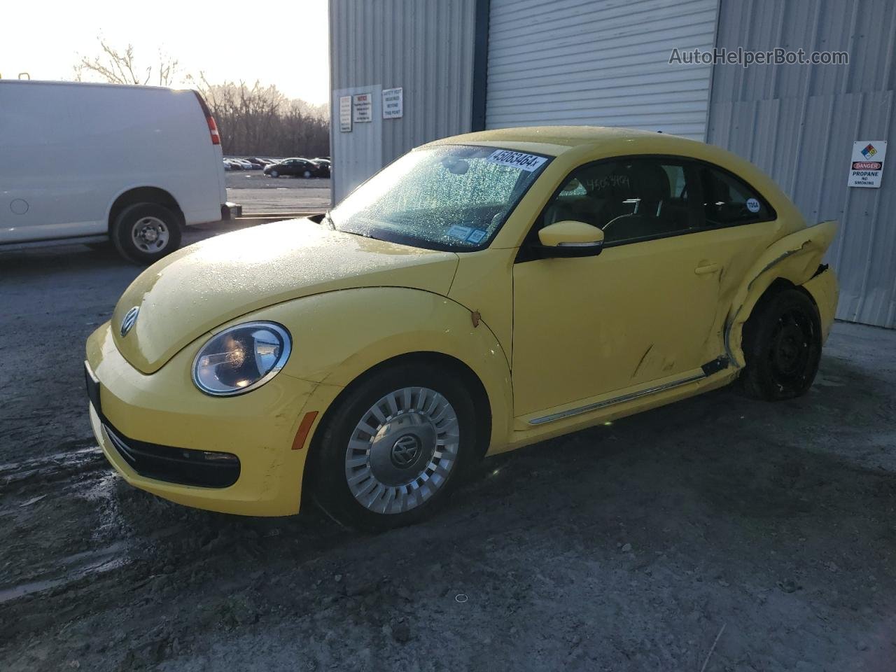 2014 Volkswagen Beetle  Yellow vin: 3VWJP7ATXEM625248