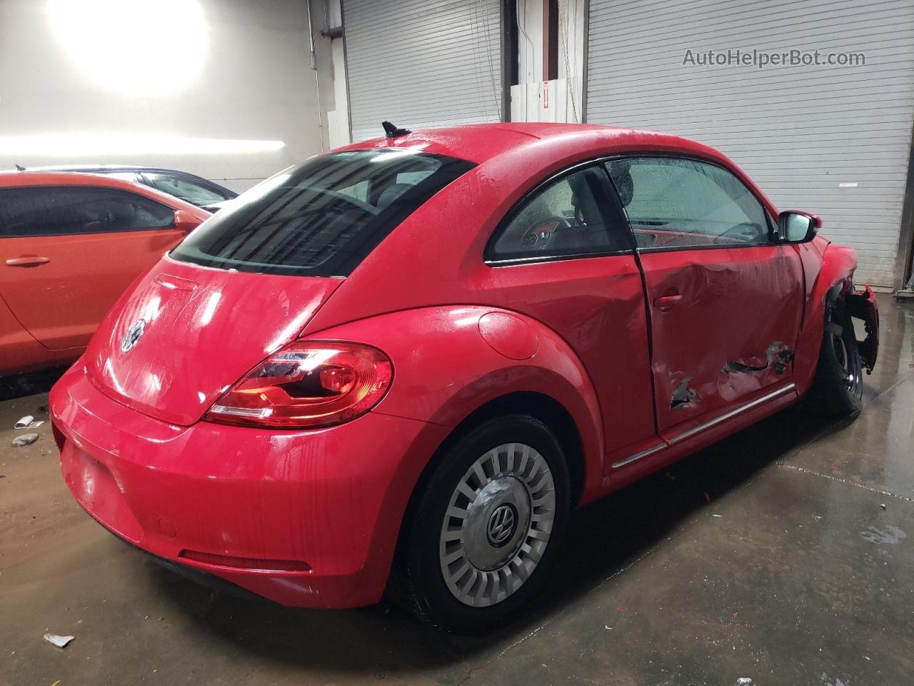 2014 Volkswagen Beetle  Red vin: 3VWJX7AT4EM633099