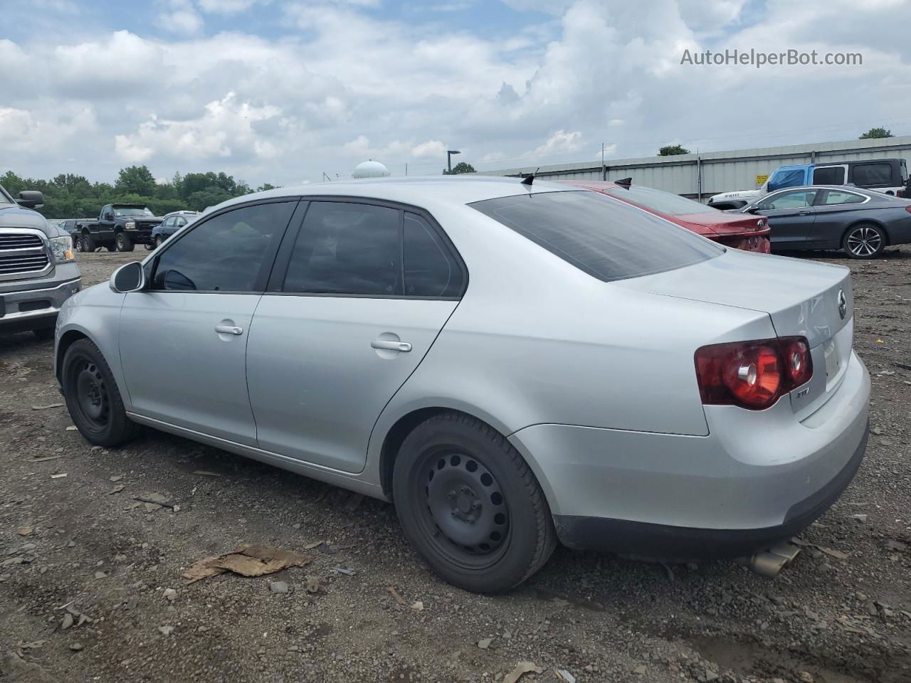 2009 Volkswagen Jetta S Silver vin: 3VWJZ71K49M029690